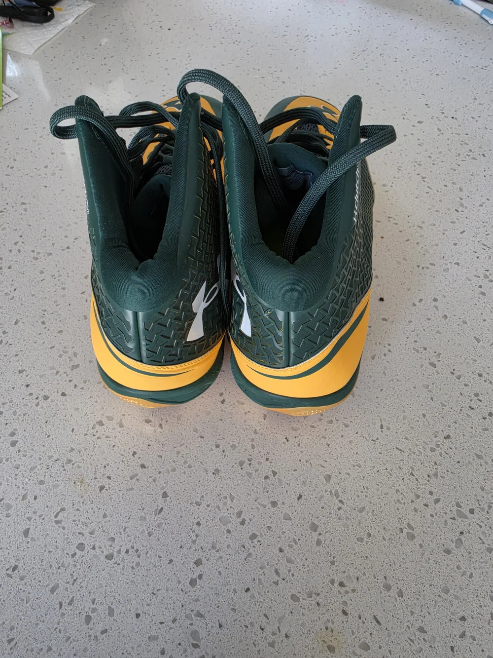 Under Armour fast lightweight men’s